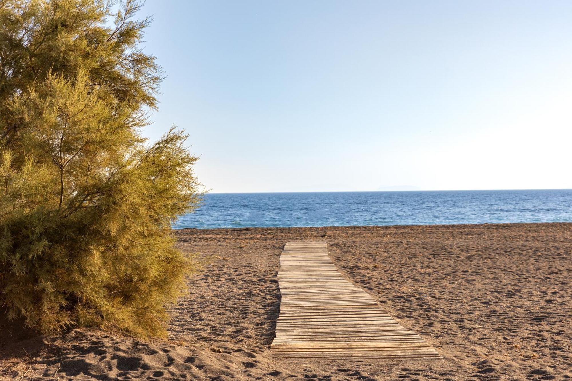 Scorpios Beach Монолітос Екстер'єр фото